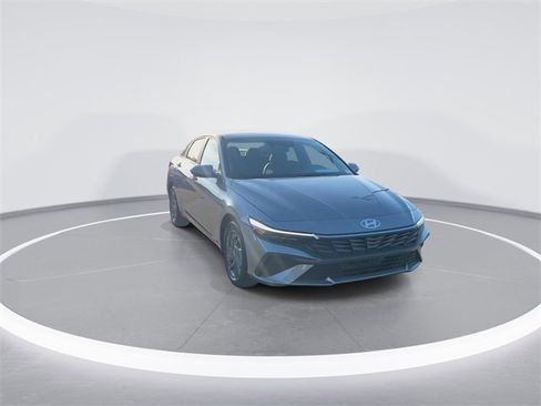 New 2026 Hyundai Elantra Blue image 2