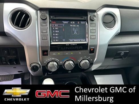 Used 2016 Toyota Tundra SR5 w/ SR5 Upgrade Package AWD/4WD image 21