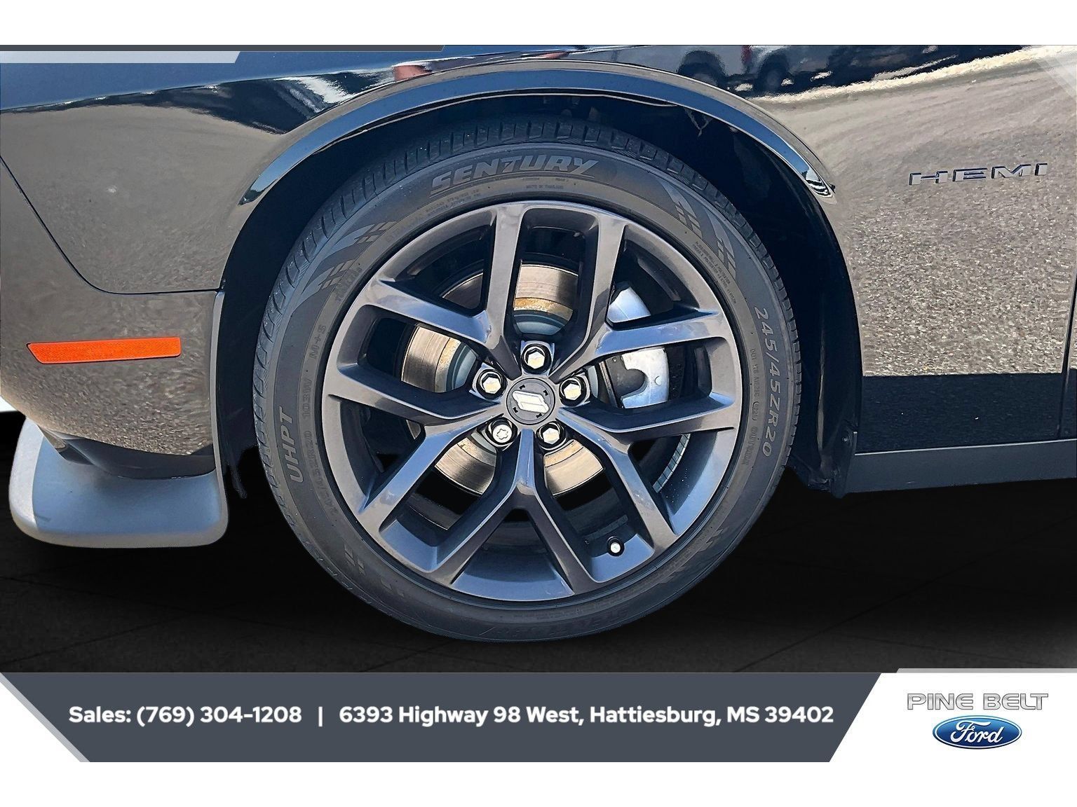 Used 2021 Dodge Challenger R/T w/ Blacktop Package RWD image 7