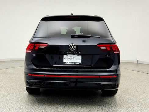 Used 2024 Volkswagen Tiguan SE R-Line AWD/4WD image 6