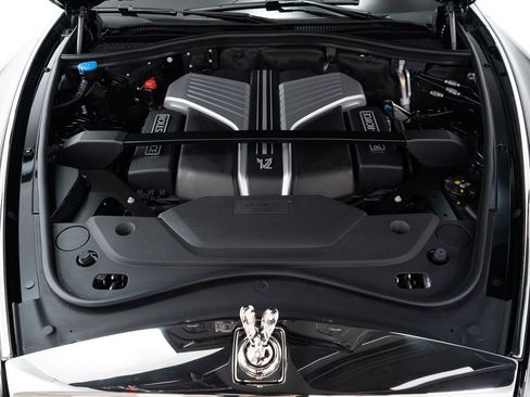 Certified 2024 Rolls-Royce Phantom Sedan w/ The Phantom Package image 58