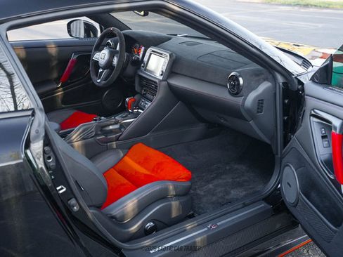 Used 2023 Nissan GT-R NISMO w/ Floor Mat Package AWD/4WD image 54