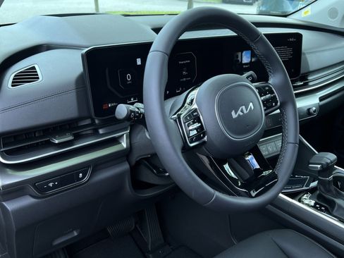 New 2026 Kia Carnival SX Prestige FWD image 21