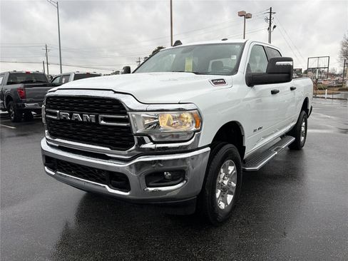 Used 2024 RAM 2500 Big Horn image 2