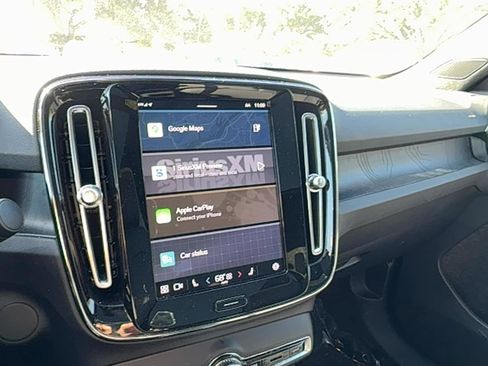 Certified 2023 Volvo C40 Recharge Core w/ Protection Package Premier image 20