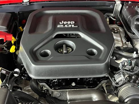 Used 2022 Jeep Wrangler Unlimited Sahara 4xe image 37