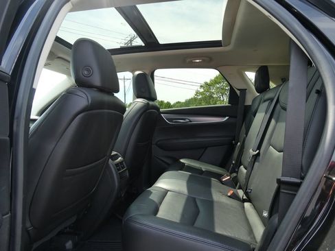 Certified 2019 Cadillac XT5 Luxury FWD image 20