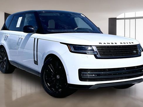 Certified 2023 Land Rover Range Rover SE AWD/4WD image 3