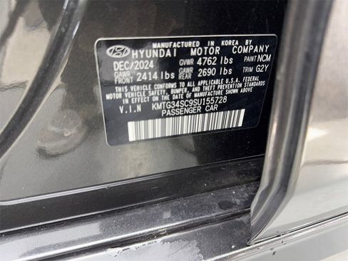 Used 2025 Genesis G70 2.5T image 88