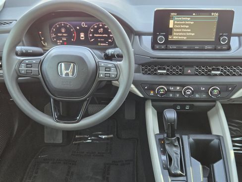 Certified 2023 Honda Accord EX image 24