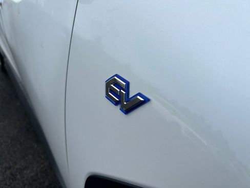 Used 2023 Subaru Solterra AWD image 31