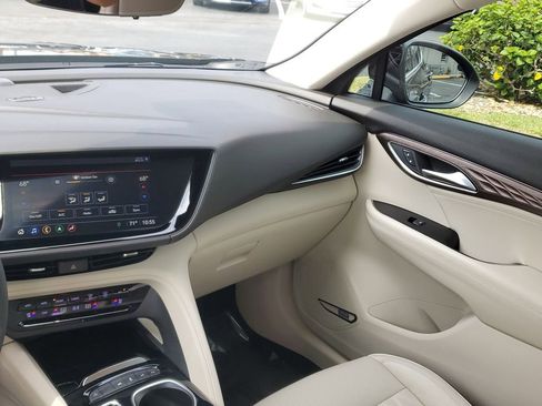 Used 2021 Buick Envision Avenir w/ Technology Package II FWD image 20
