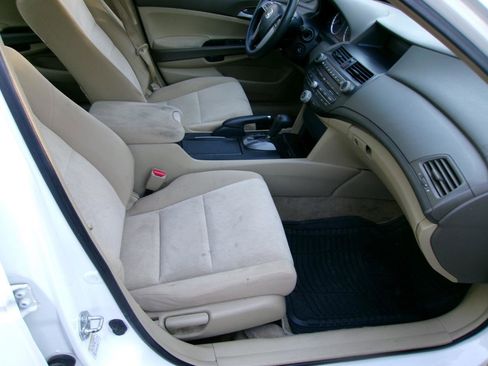 Used 2009 Honda Accord LX image 6