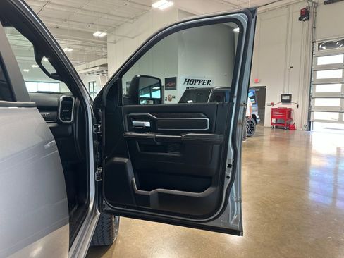 Used 2024 RAM 2500 Big Horn w/ Night Edition image 36