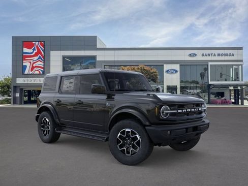 New 2026 Ford Bronco Outer Banks AWD/4WD image 7