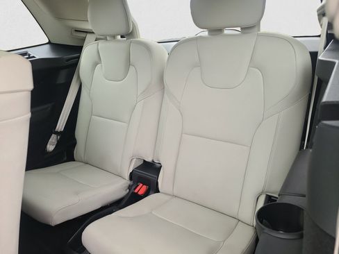 Used 2023 Volvo XC90 B6 Plus w/ Protection Package image 20