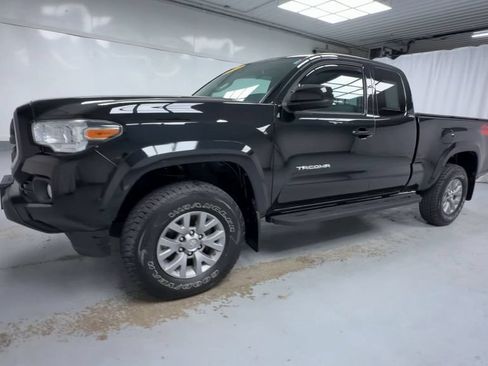 Certified 2019 Toyota Tacoma SR5 AWD/4WD image 19