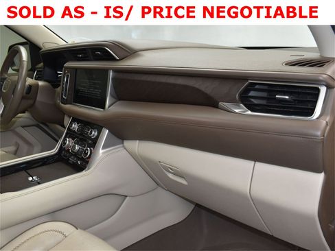 Used 2022 GMC Yukon Denali w/ Denali Ultimate Package image 25