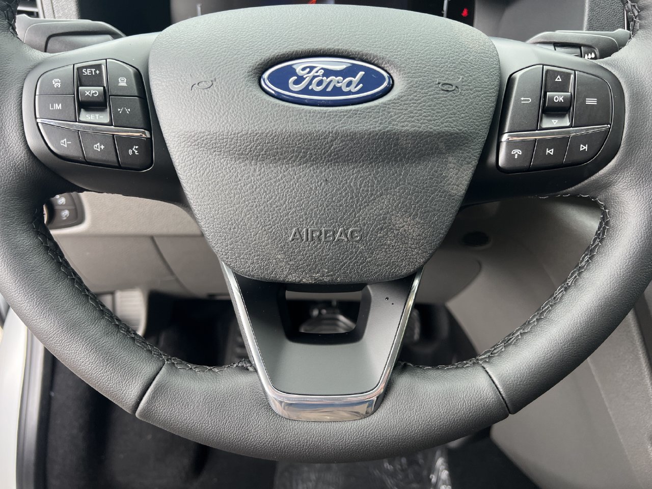 New 2027 Ford Transit 350 XLT RWD image 9