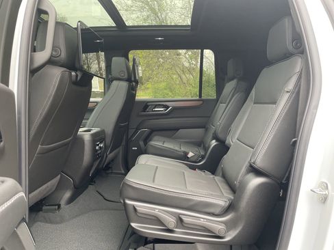 New 2026 GMC Yukon XL Denali image 30