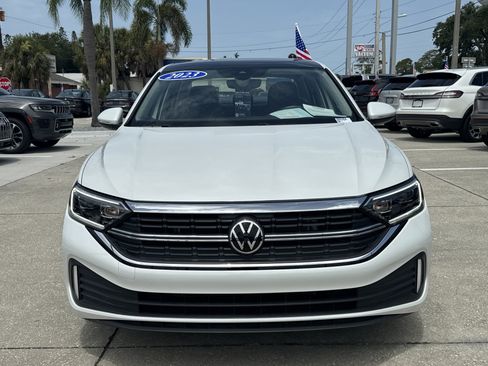 Certified 2023 Volkswagen Jetta SEL FWD image 2