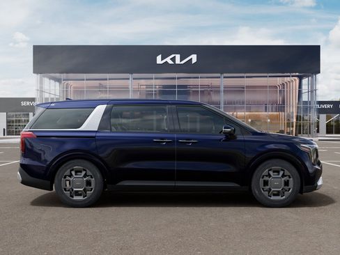 New 2026 Kia Carnival EX FWD image 7