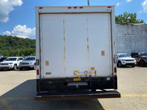 Used 2017 Ford E-450 and Econoline 450 Super Duty image 8