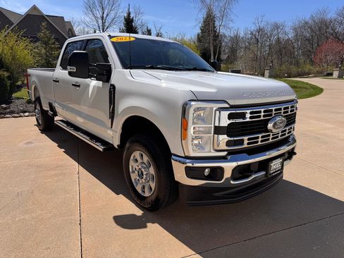 Used 2023 Ford F250 XLT image 9