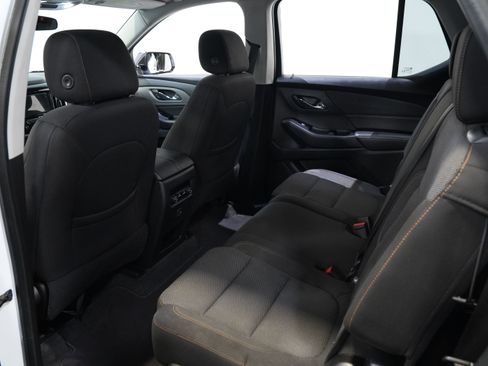 Used 2020 Chevrolet Traverse L FWD image 35