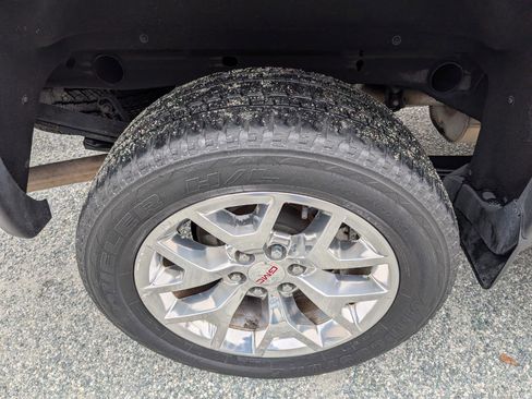 Used 2017 GMC Sierra 1500 SLT w/ SLT Premium Package image 6