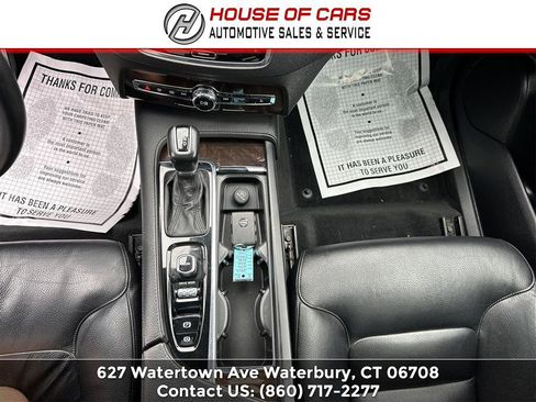 Used 2016 Volvo XC90 T6 Momentum image 16