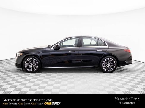 New 2026 Mercedes-Benz E 350 4MATIC Sedan image 2