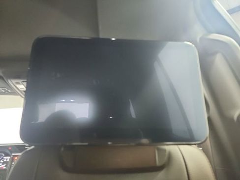 Used 2021 GMC Yukon Denali w/ Denali Ultimate Package AWD/4WD image 53