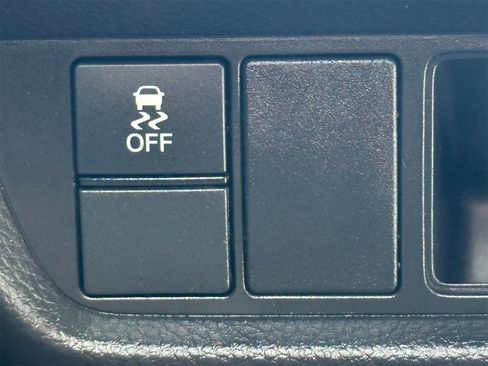 Used 2024 Honda HR-V LX image 21