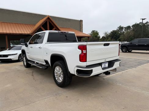 Used 2022 Chevrolet Silverado 2500 High Country image 6