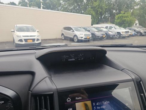 Used 2021 Subaru Crosstrek 2.5i Sport w/ Moonroof Package image 17