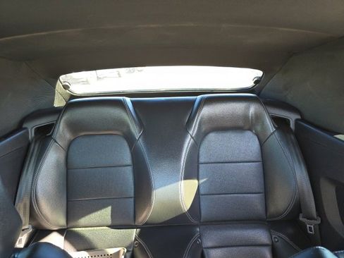 Used 2019 Ford Mustang GT Premium image 14