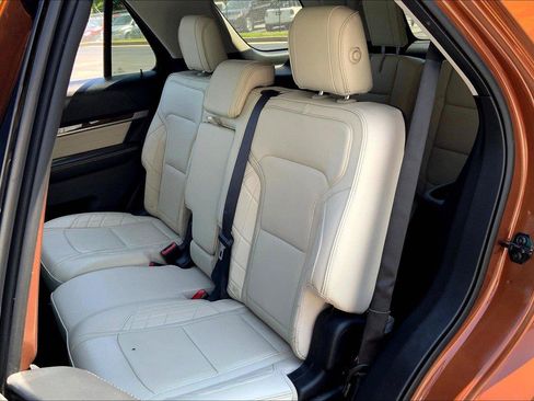 Used 2017 Ford Explorer Platinum AWD/4WD image 25
