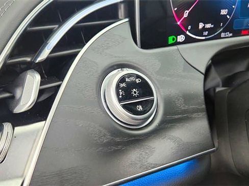 Used 2024 Mercedes-Benz E 450 4MATIC Sedan w/ Airmatic Package image 38