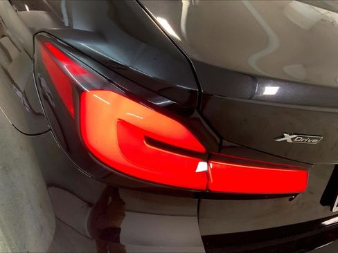 Used 2023 BMW 530i xDrive w/ Convenience Package image 29