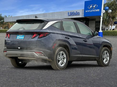 New 2026 Hyundai Tucson SE image 2