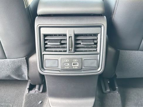 Used 2026 Subaru Forester Premium AWD/4WD image 20