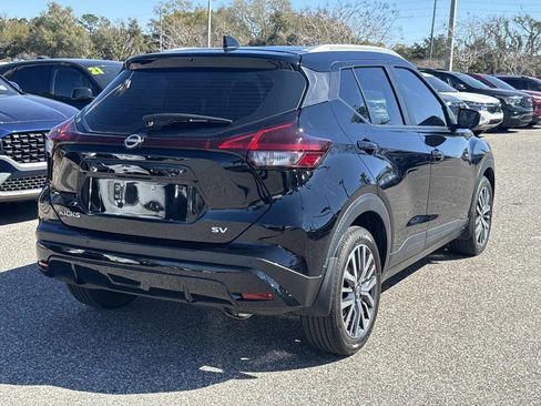 Used 2024 Nissan Kicks SV image 4