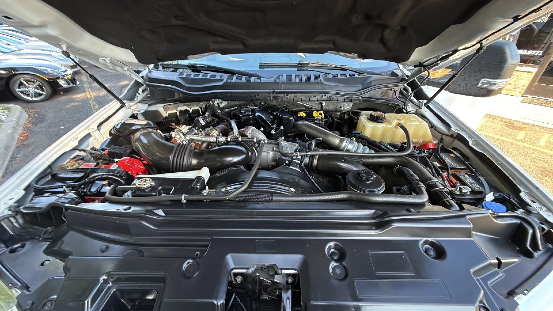 Used 2019 Ford F550 4x4 Crew Cab Super Duty w/ XLT Value Package image 50