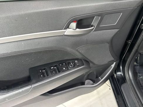 Used 2019 Hyundai Elantra SEL w/ Cargo Package FWD image 9