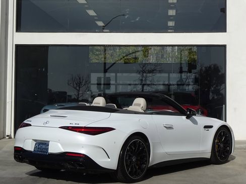 Used 2022 Mercedes-Benz SL 55 AMG 4MATIC image 7