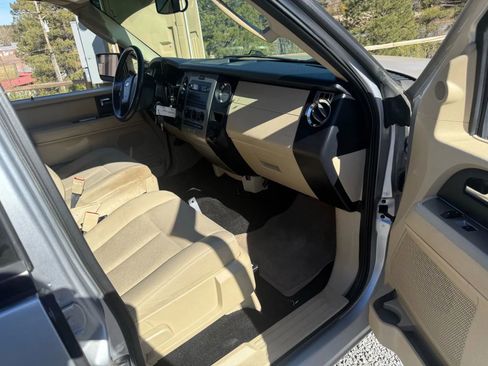 Used 2015 Ford Expedition XL image 6