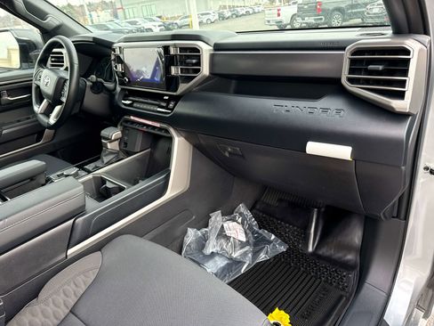 New 2026 Toyota Tundra SR5 w/ SR5 Convenience Package image 18