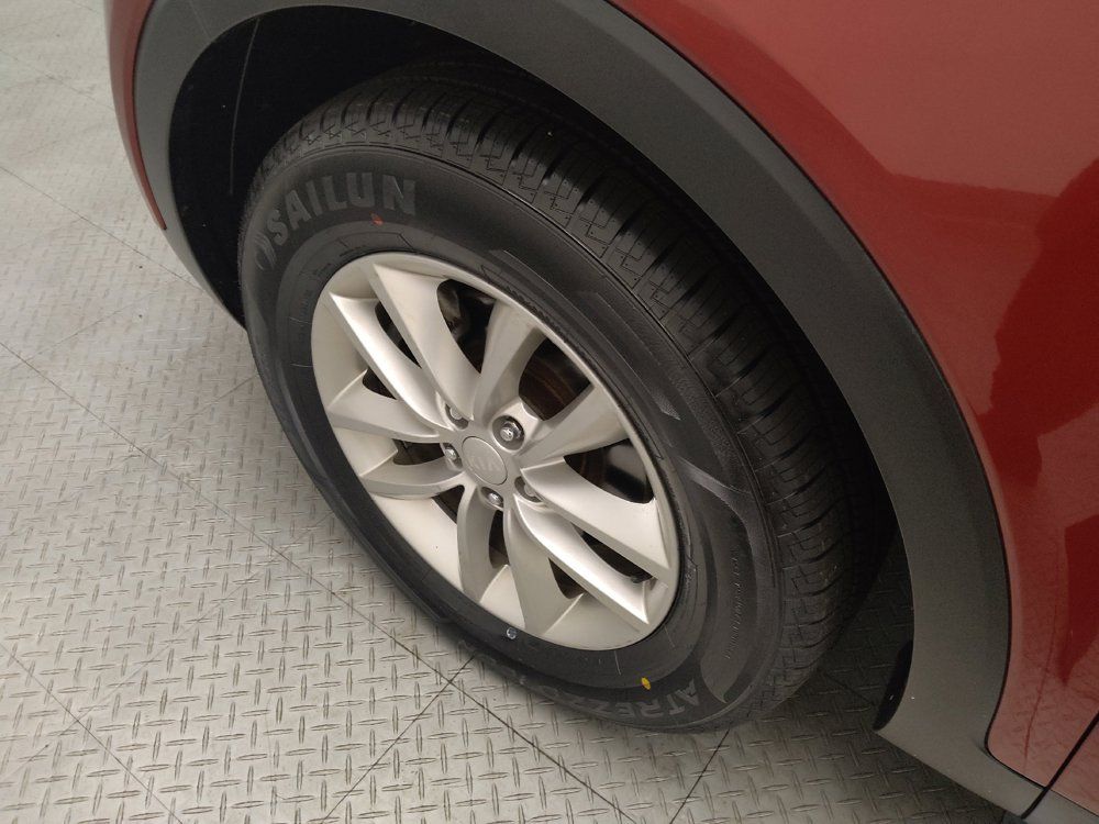 Used 2016 Kia Sorento FWD image 31