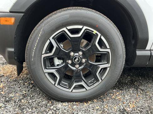 New 2025 Ford Bronco Sport Outer Banks w/ Outer Banks Tech Package+ image 12